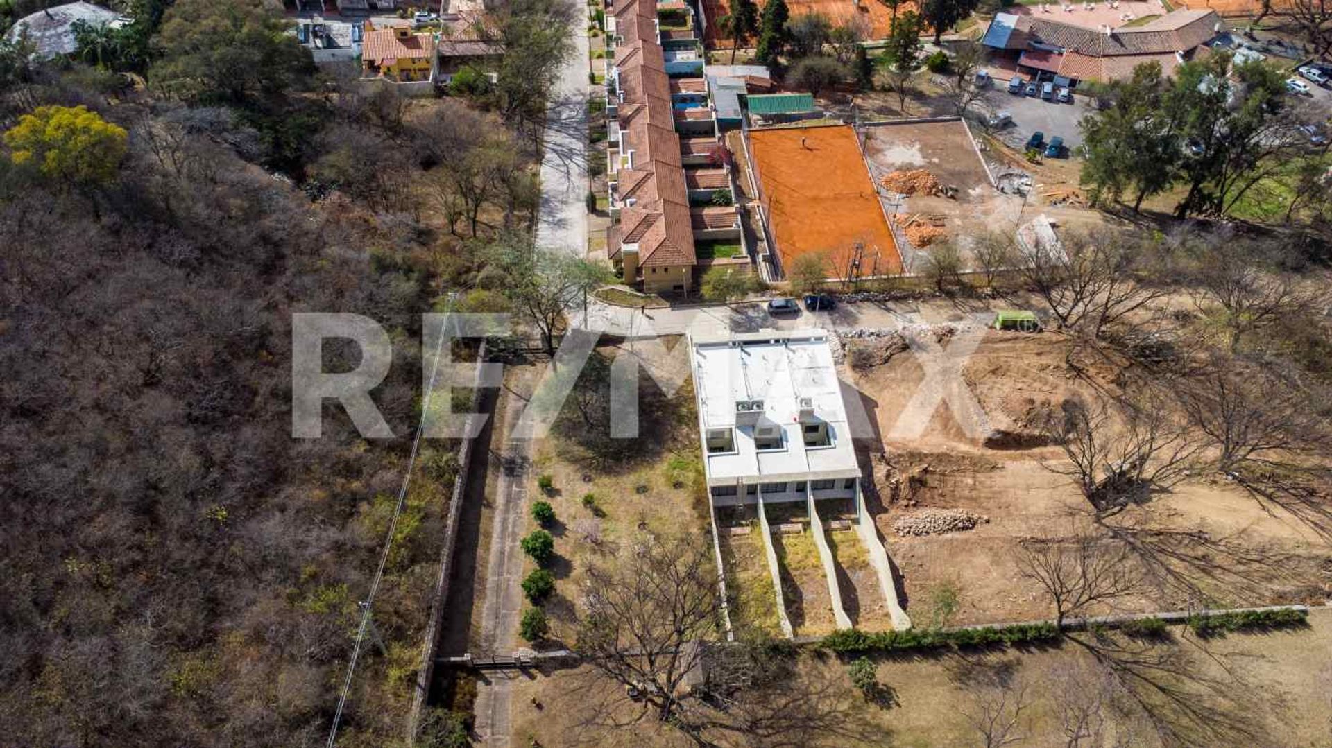 TERRENO EN VENTA ZONA SPORTING TRES CERRITOS - foto 17