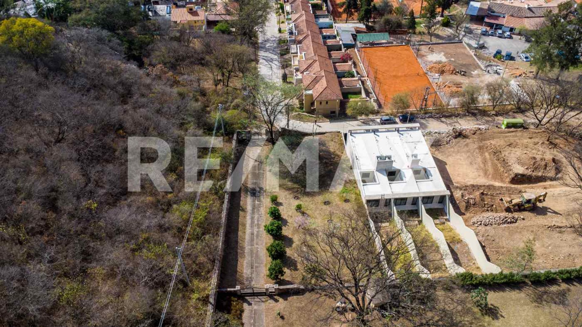 TERRENO EN VENTA ZONA SPORTING TRES CERRITOS - foto 16