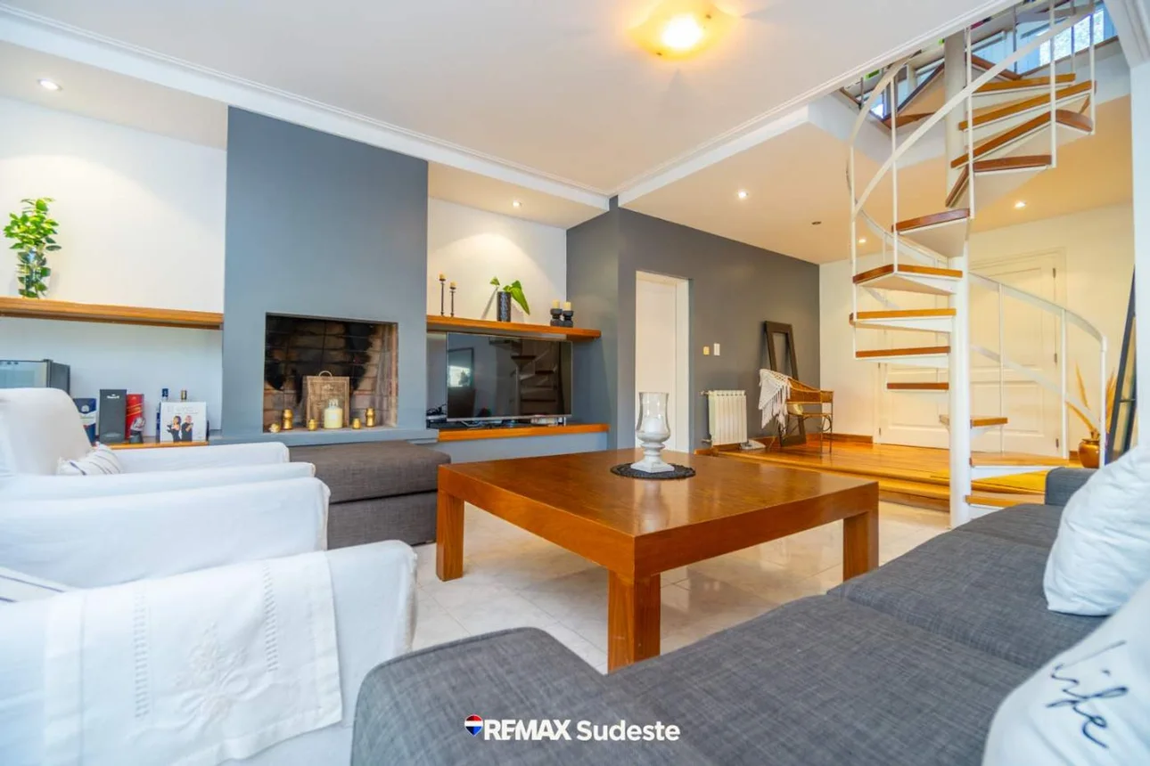 Casa en venta en Bahía Blanca, foto 2