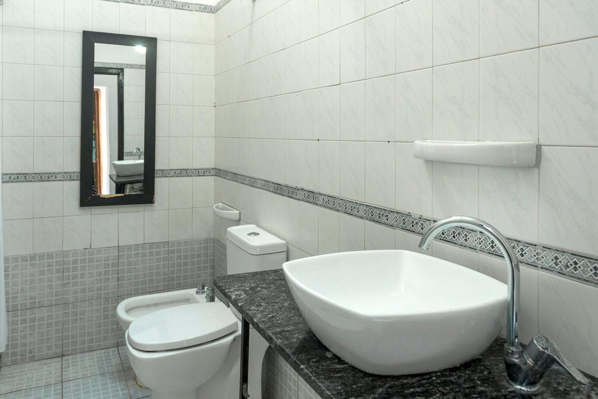 CASA VENTA ZONA SHOPPING POSIBILIDAD RECIBIR DEPTO - foto 17