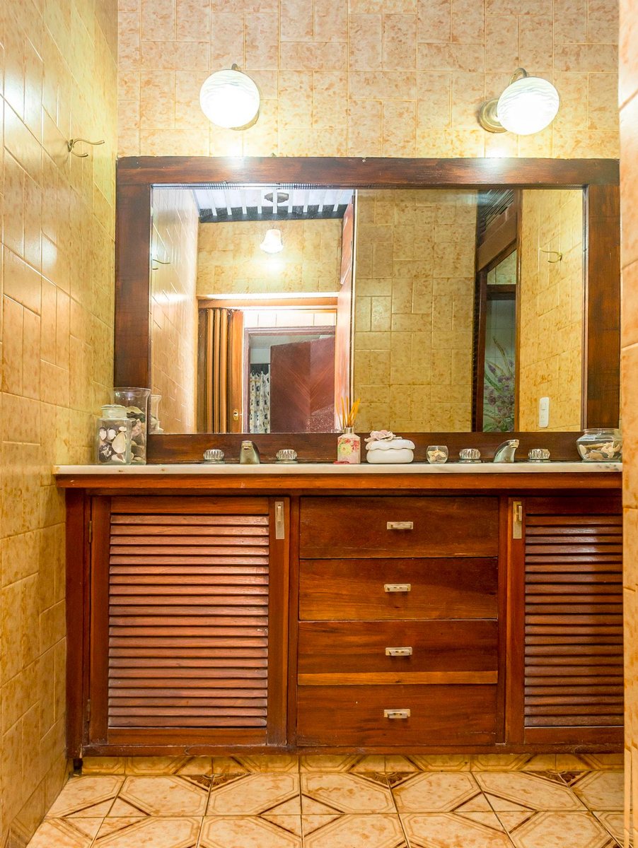 CASA VENTA ZONA SHOPPING POSIBILIDAD RECIBIR DEPTO - foto 8
