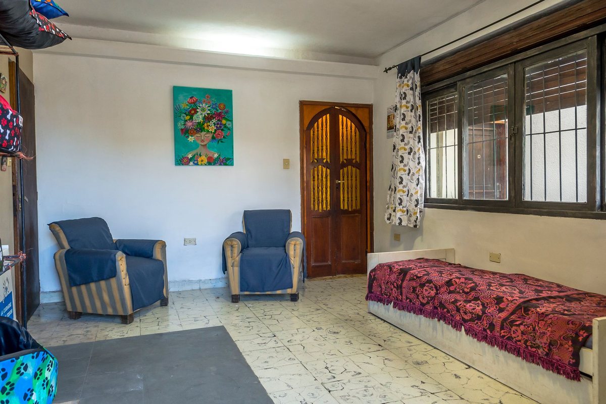 CASA VENTA ZONA SHOPPING POSIBILIDAD RECIBIR DEPTO - foto 7