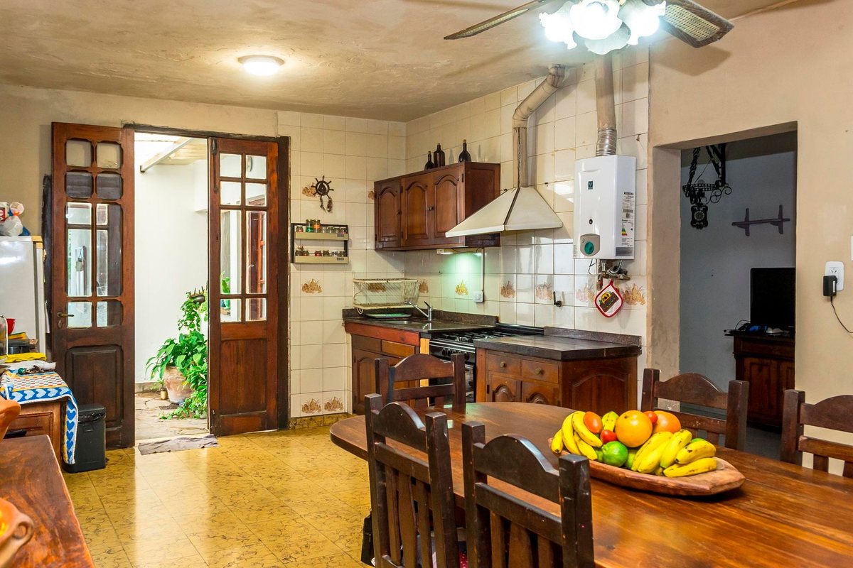 CASA VENTA ZONA SHOPPING POSIBILIDAD RECIBIR DEPTO - foto 4