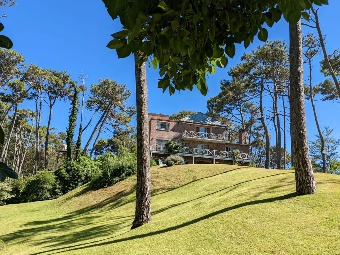 Venta importante casa en carilo, foto 4
