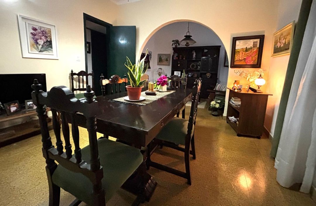 Venta casa 3 ambientes con jardin San Isidro