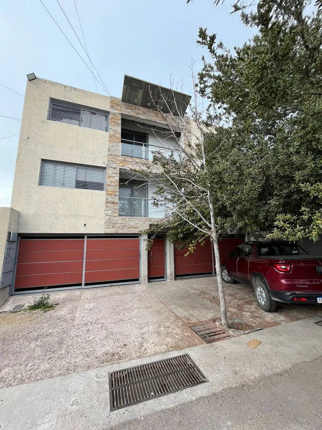Departamento en venta en Godoy Cruz