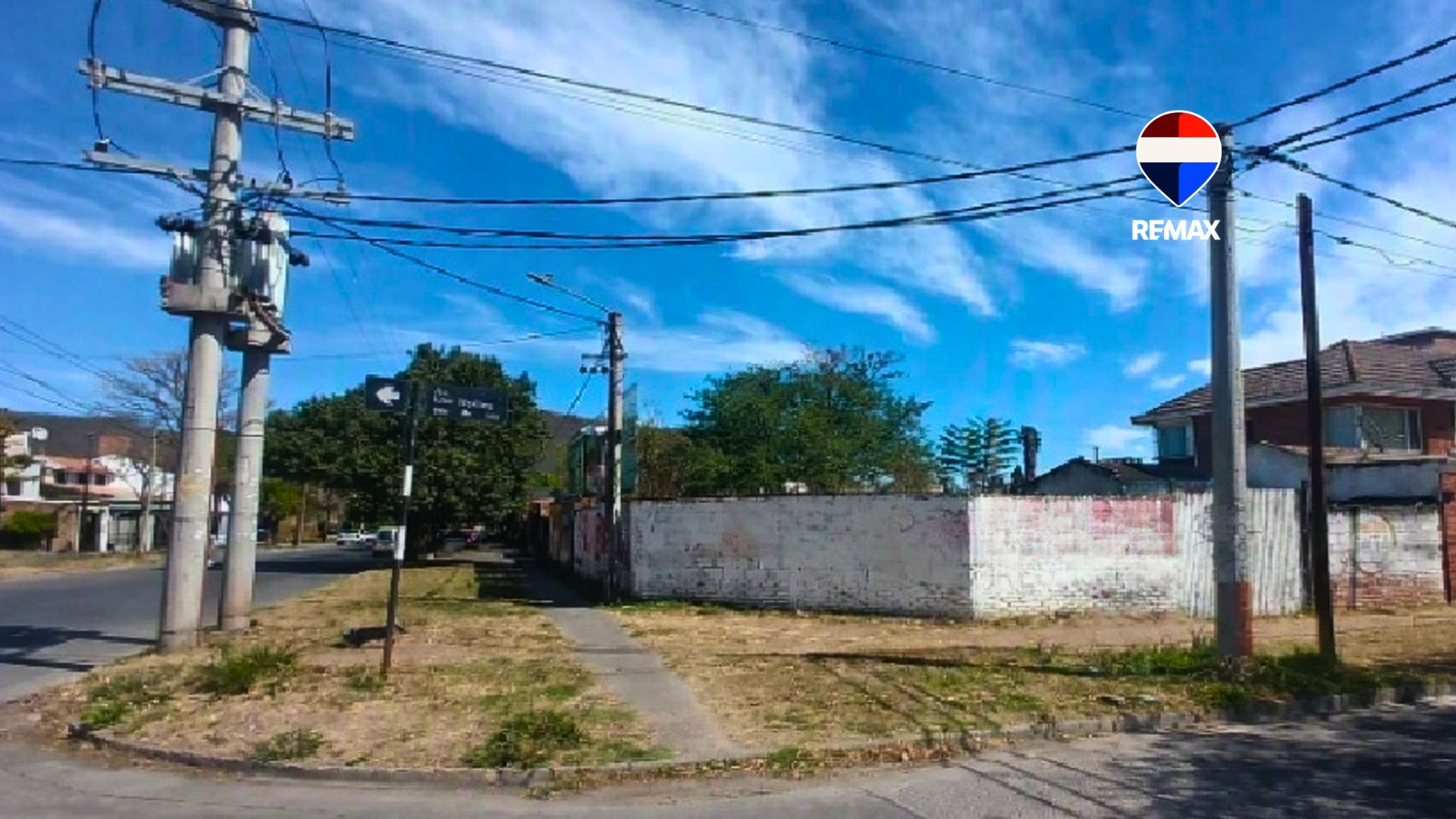TERRENO DE 452 M2 - ESQUINA TRES CERRITOS - foto 1
