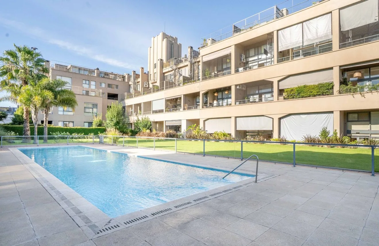 Tríplex en venta en Florida, Carlos Francisco Melo 2100