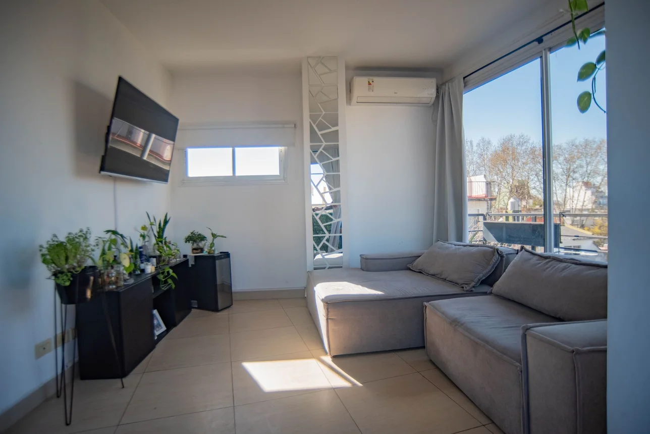 Departamento de 3 ambientes en venta en Monte Castro, Bermúdez 1600