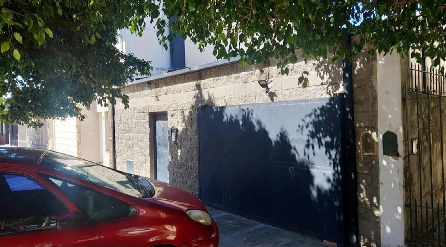 Casa en venta en Banfield, foto 2