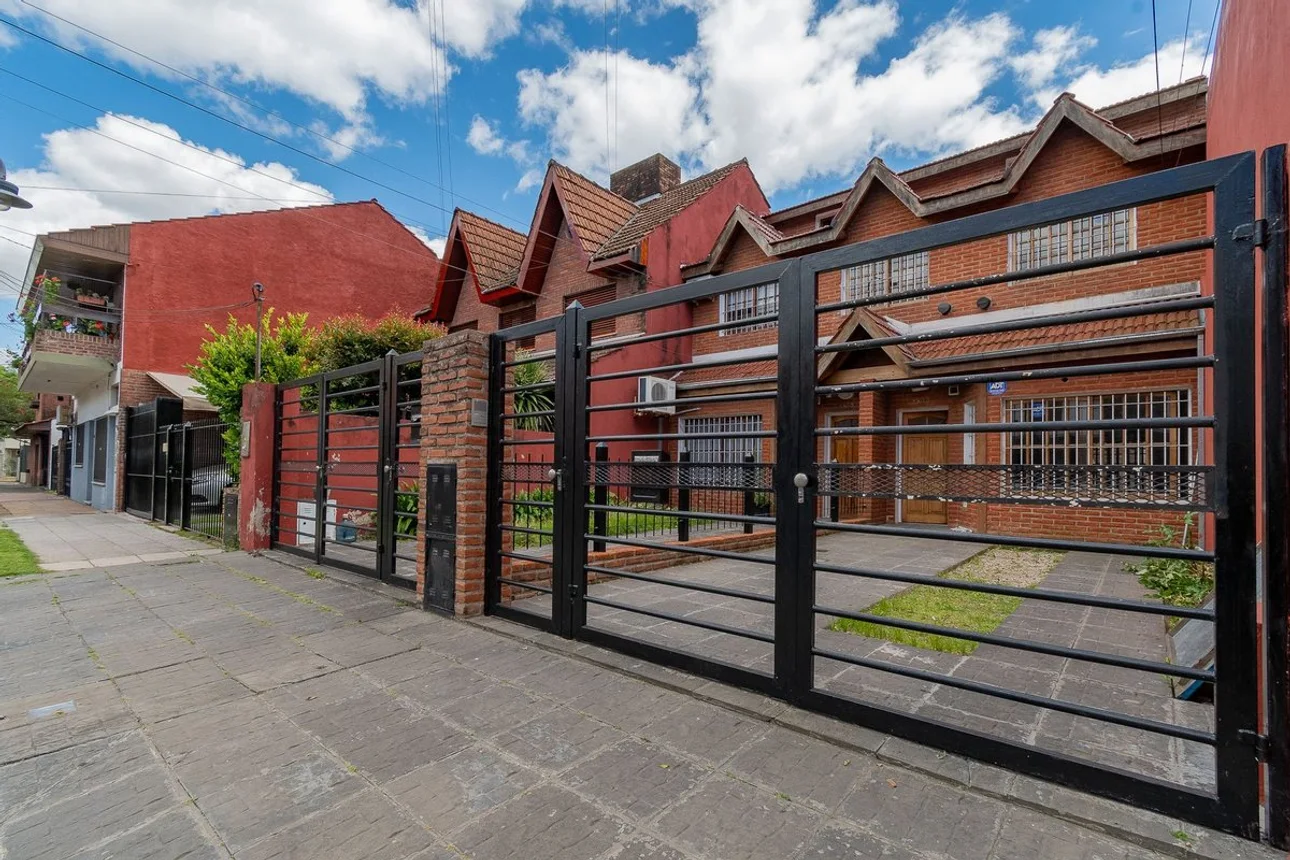 Casa tríplex en venta en Olivos, foto 2