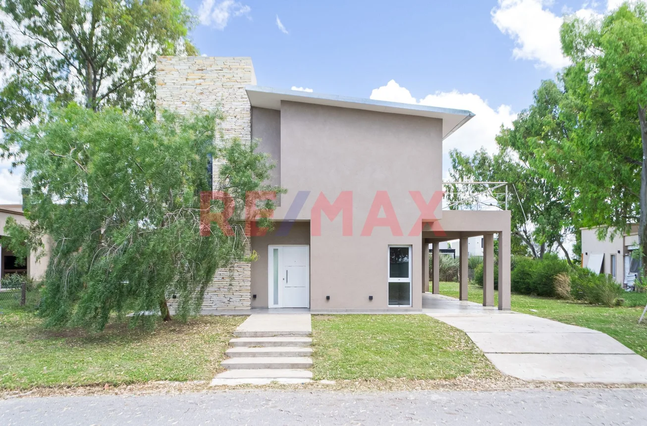 Casa de 5 ambientes en venta en Ezeiza, Ruta Provincial 16 100
