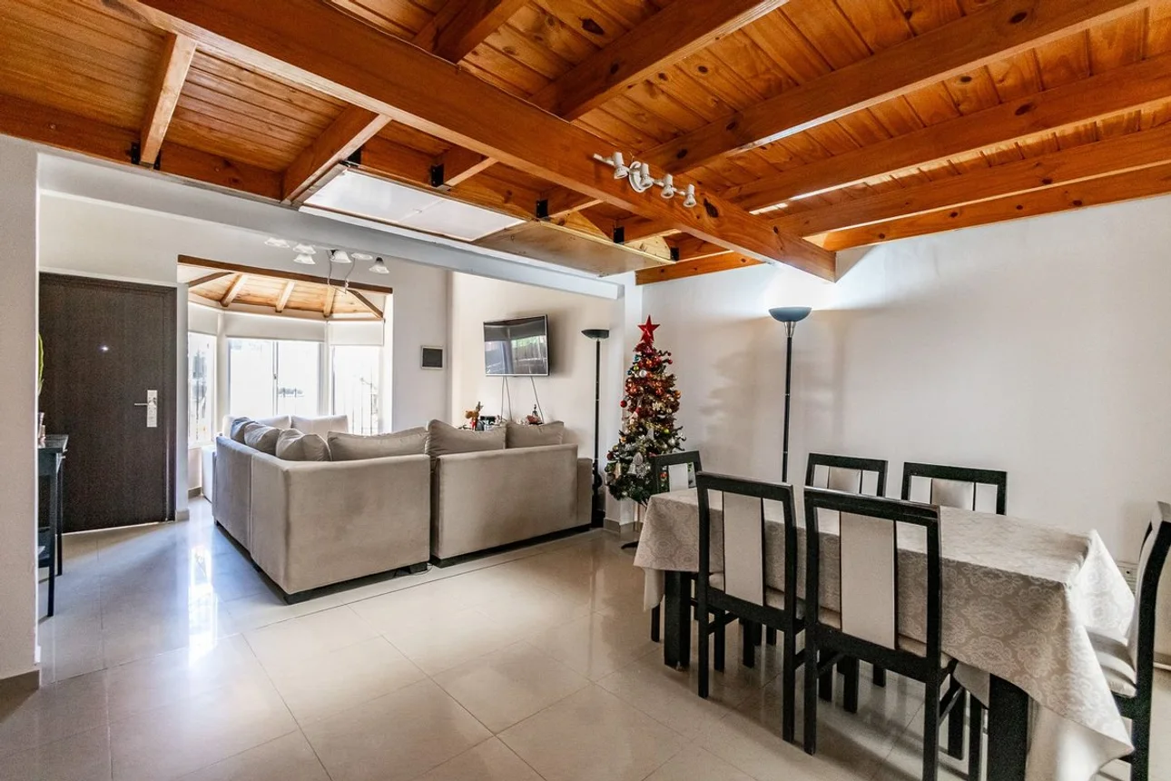 Casa de 4 ambientes en venta en Santos Lugares, Fischetti 3900, foto 2