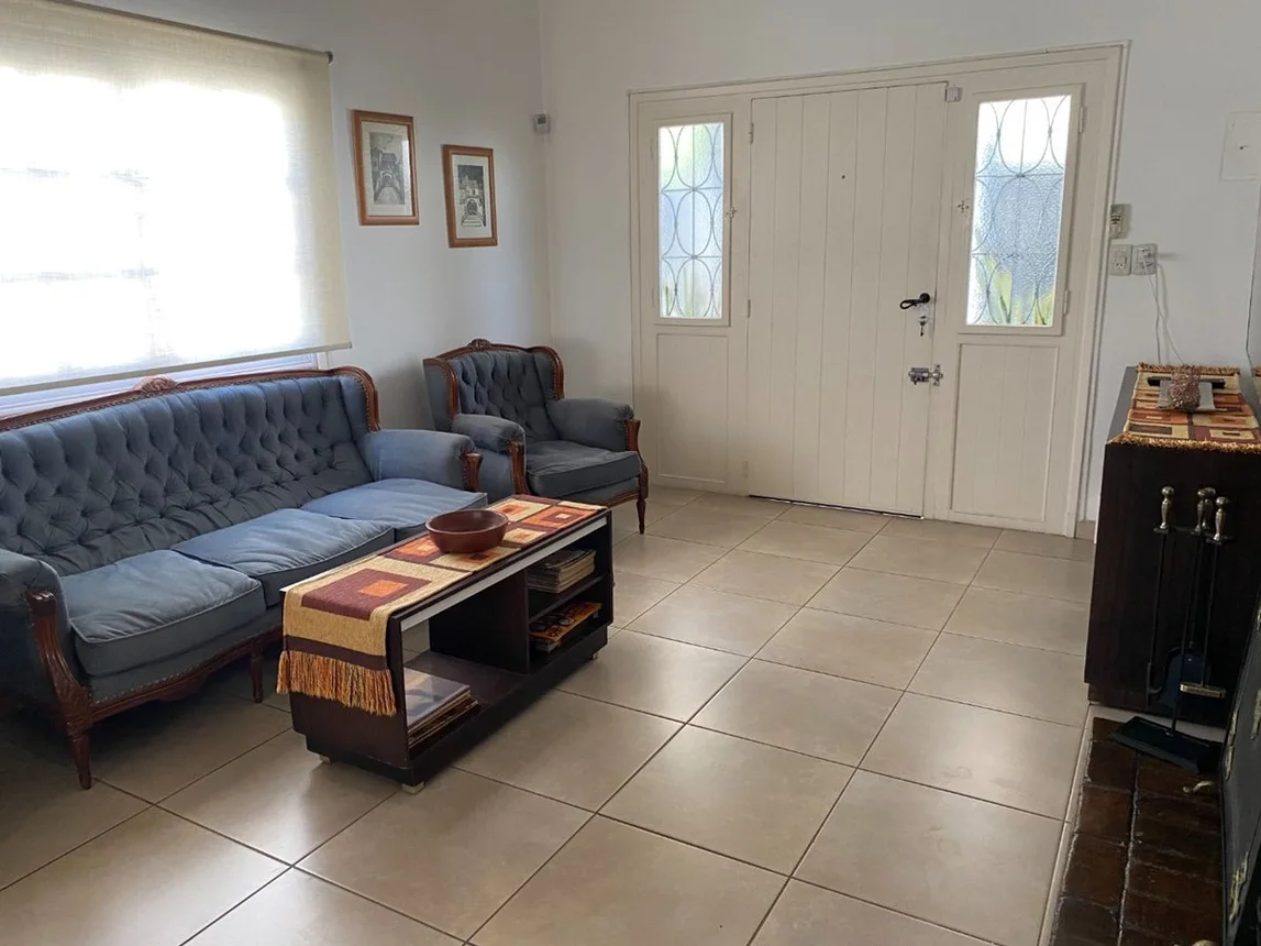Casa de 4 ambientes en venta en Isidro Casanova, La Haya 2900, foto 3