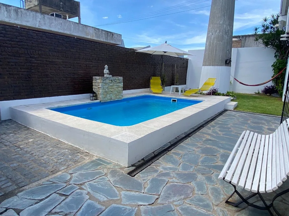 Casa de 4 ambientes en venta en Isidro Casanova, La Haya 2900, foto 2