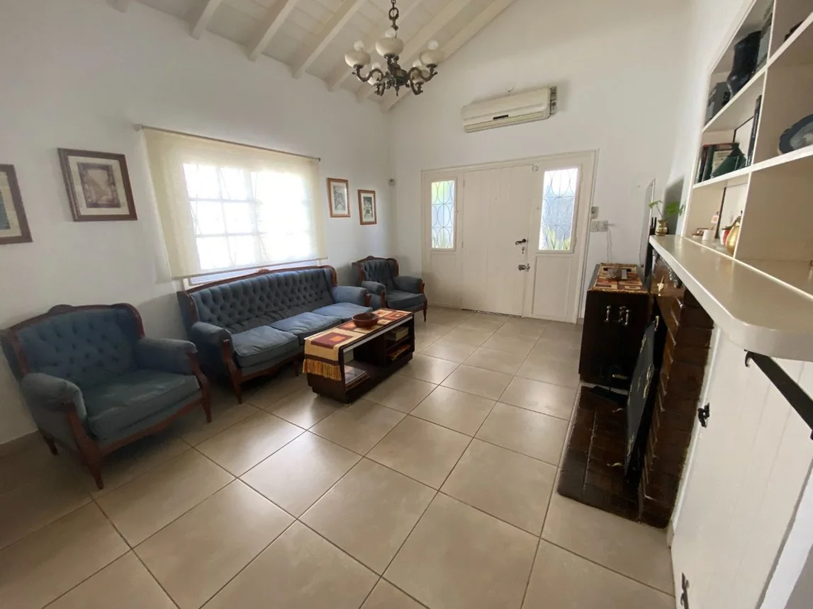 Casa de 4 ambientes en venta en Isidro Casanova, La Haya 2900, foto 4
