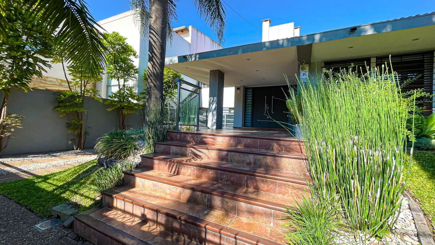 Casa en venta en Villa Sarmiento, foto 2