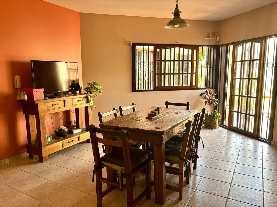 Casa en venta en Ramos Mejía, foto 3