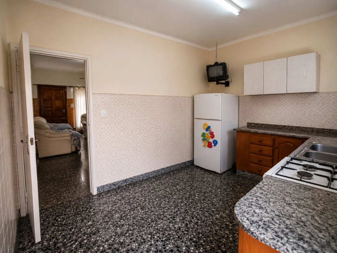 Casa de 4 ambientes en venta en Mar del Plata, Castilla y León 200, foto 4