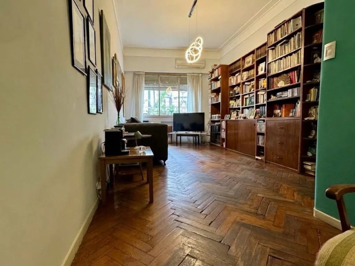 Departamento de 3 ambientes en venta en Flores, Avenida Rivadavia 6200