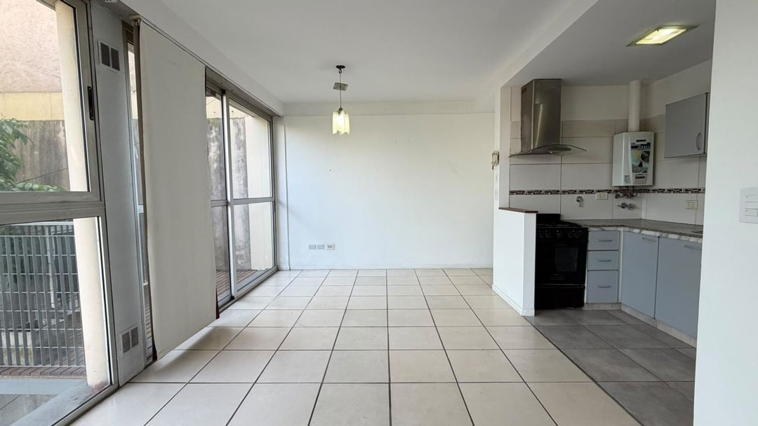 DEPTO EN VENTA 2 AMB CON COCHERA