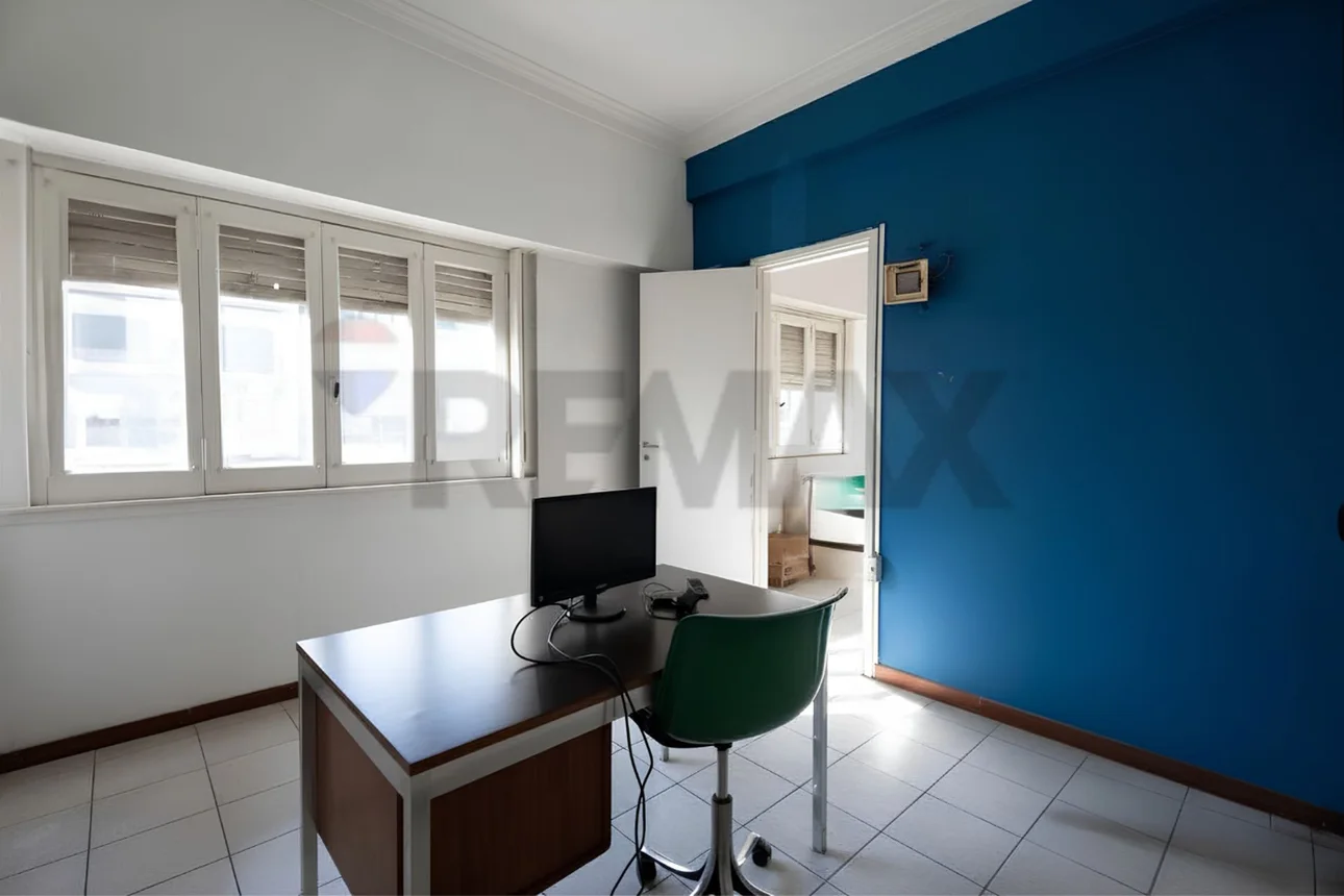 Piso de 7 ambientes en venta en Lanús Oeste, Avenida Hipólito Yrigoyen 4200, foto 5