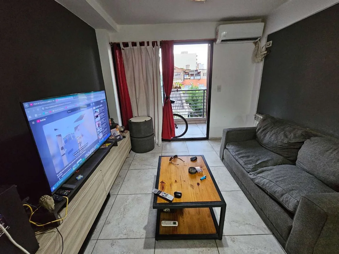 Departamento de 2 ambientes en venta en Castelar, Tucumán 1000, foto 3