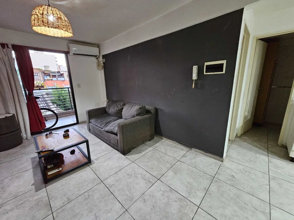 Departamento de 2 ambientes en venta en Castelar, Tucumán 1000, foto 2