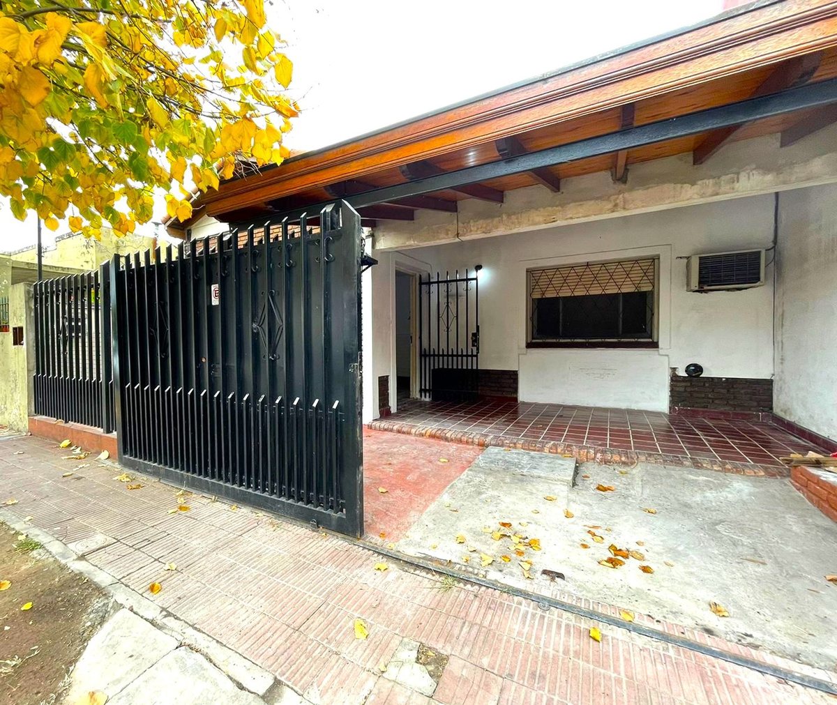Foto 29 — Venta Casa 3 amb con Patio cochera y parrilla