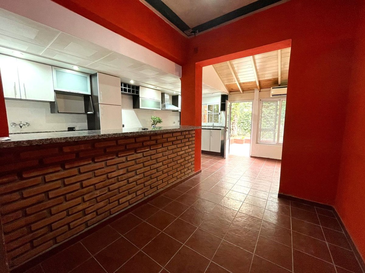 Foto 15 — Venta Casa 3 amb con Patio cochera y parrilla