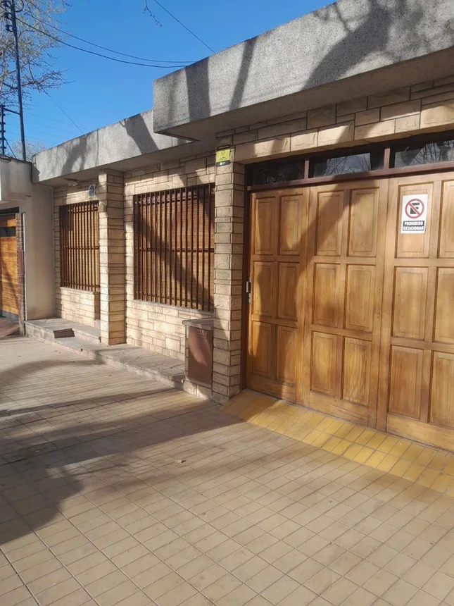Casa en venta en Mendoza, foto 2