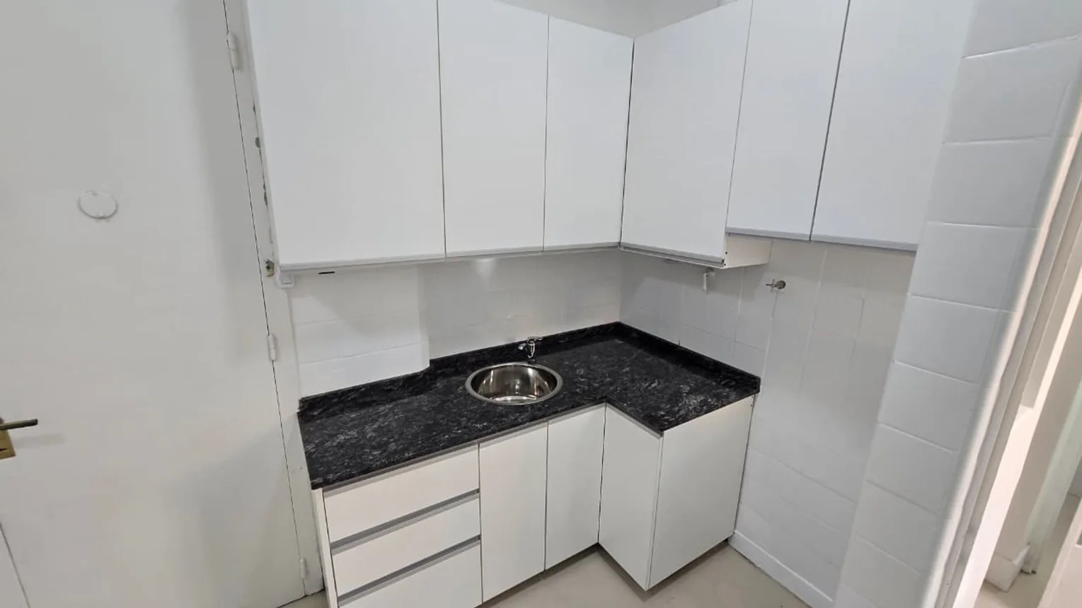 Departamento de 3 ambientes en venta en San Nicolás, Teniente General Juan Domingo Perón 1100, foto 2
