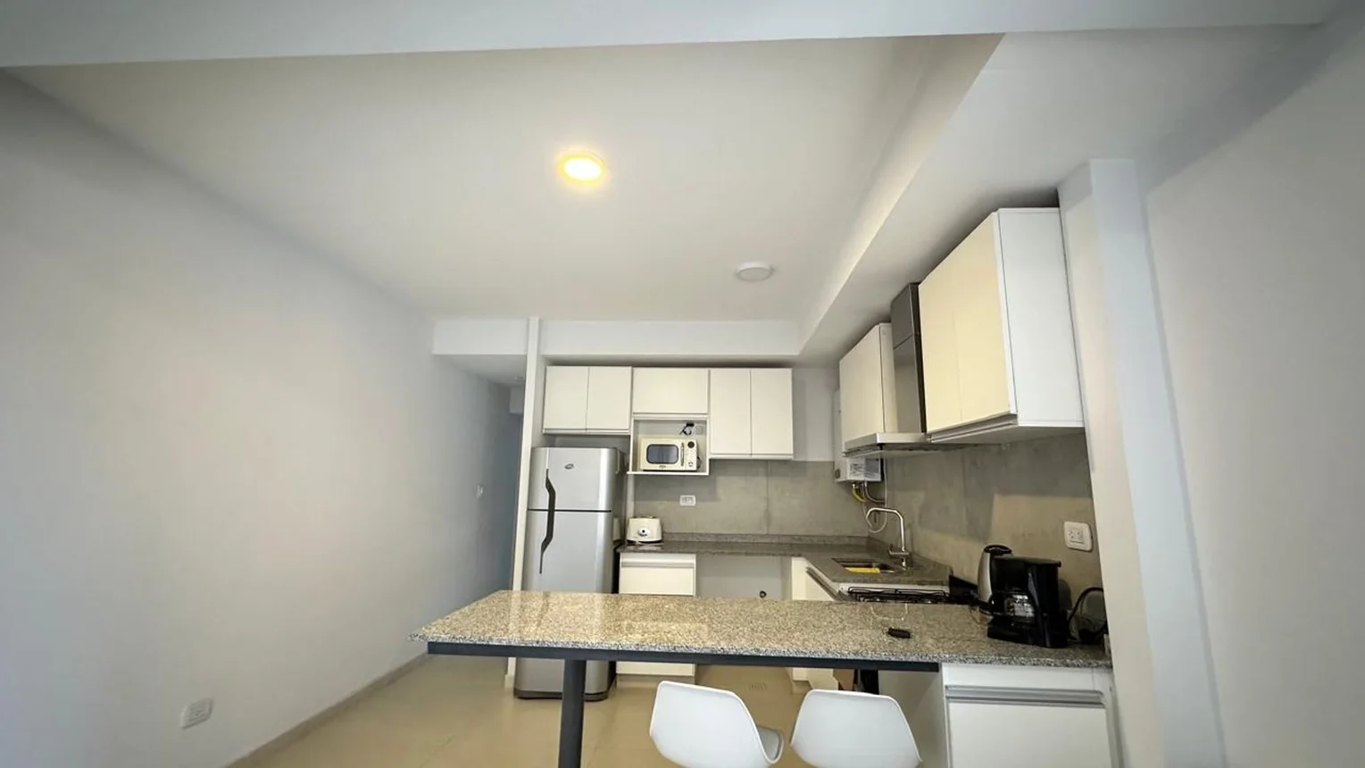 Departamento de 2 ambientes en alquiler en Godoy Cruz, Tucumán 400, foto 5