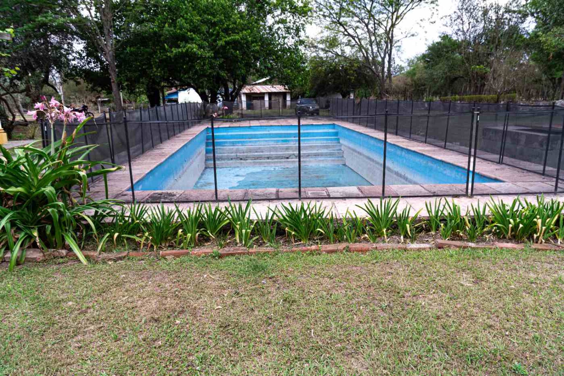 VENTA CASA C/PILETA SAN LUIS APTO CREDITO - foto 2