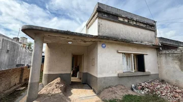 VENTA CASA 3 DORMITORIOS A REFACCIONAR GRAL BUSTOS