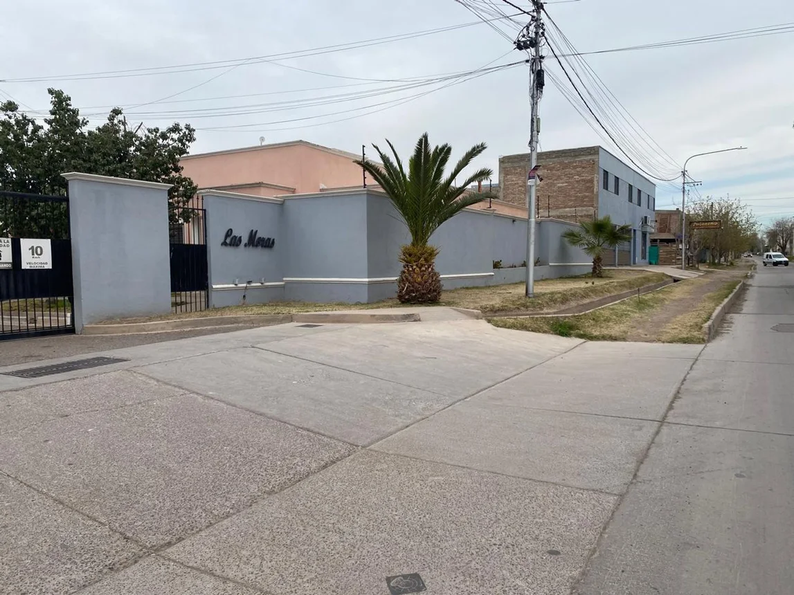 Casa en venta en Guaymallén, foto 2