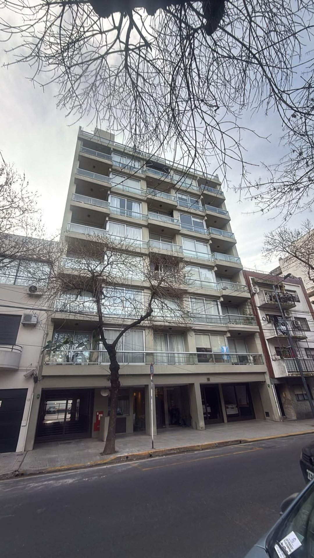 COCHERA FIJA Y DESCUBIERTA EN VENTA EN PALERMO