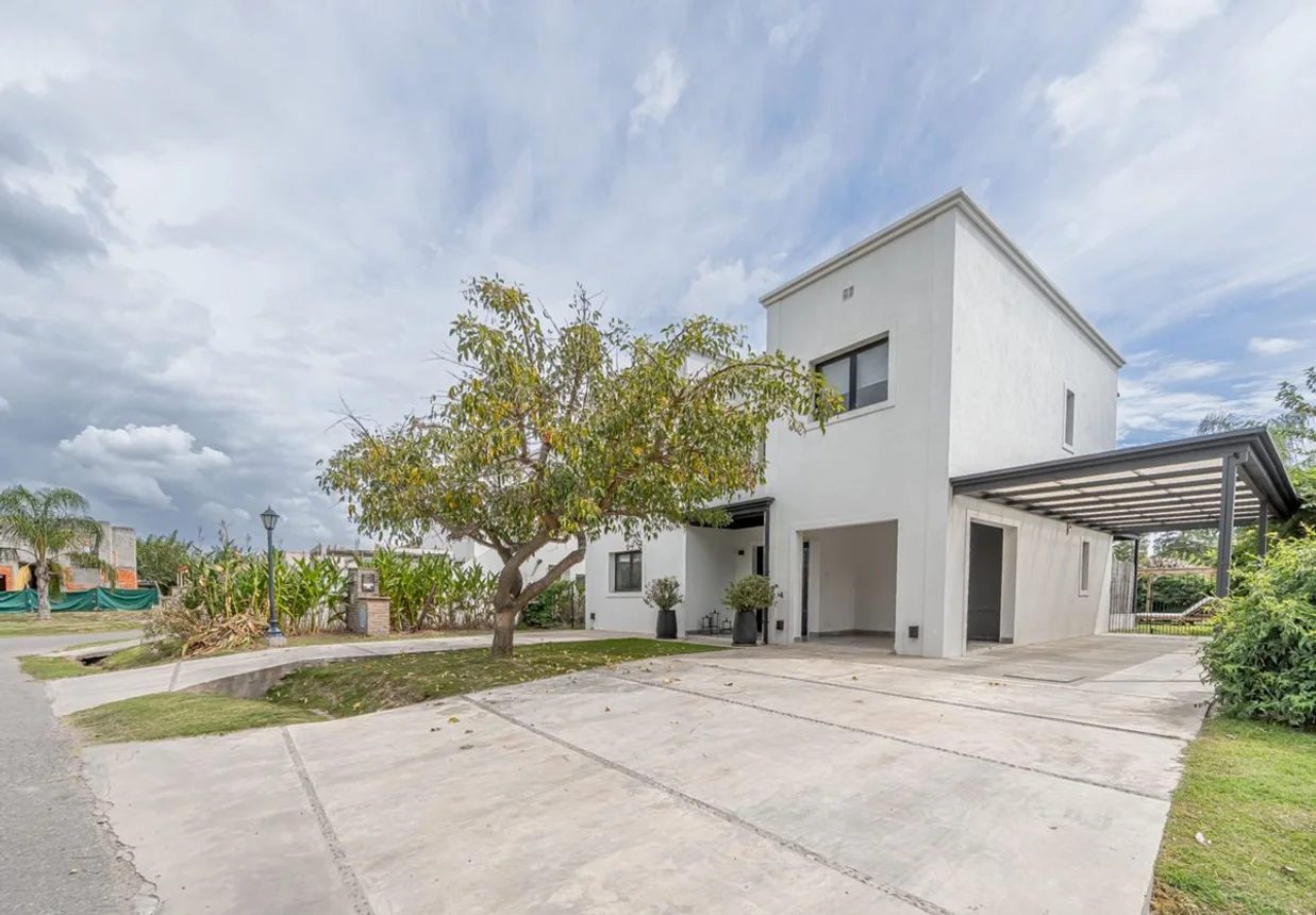 Casa en venta en Pilar
