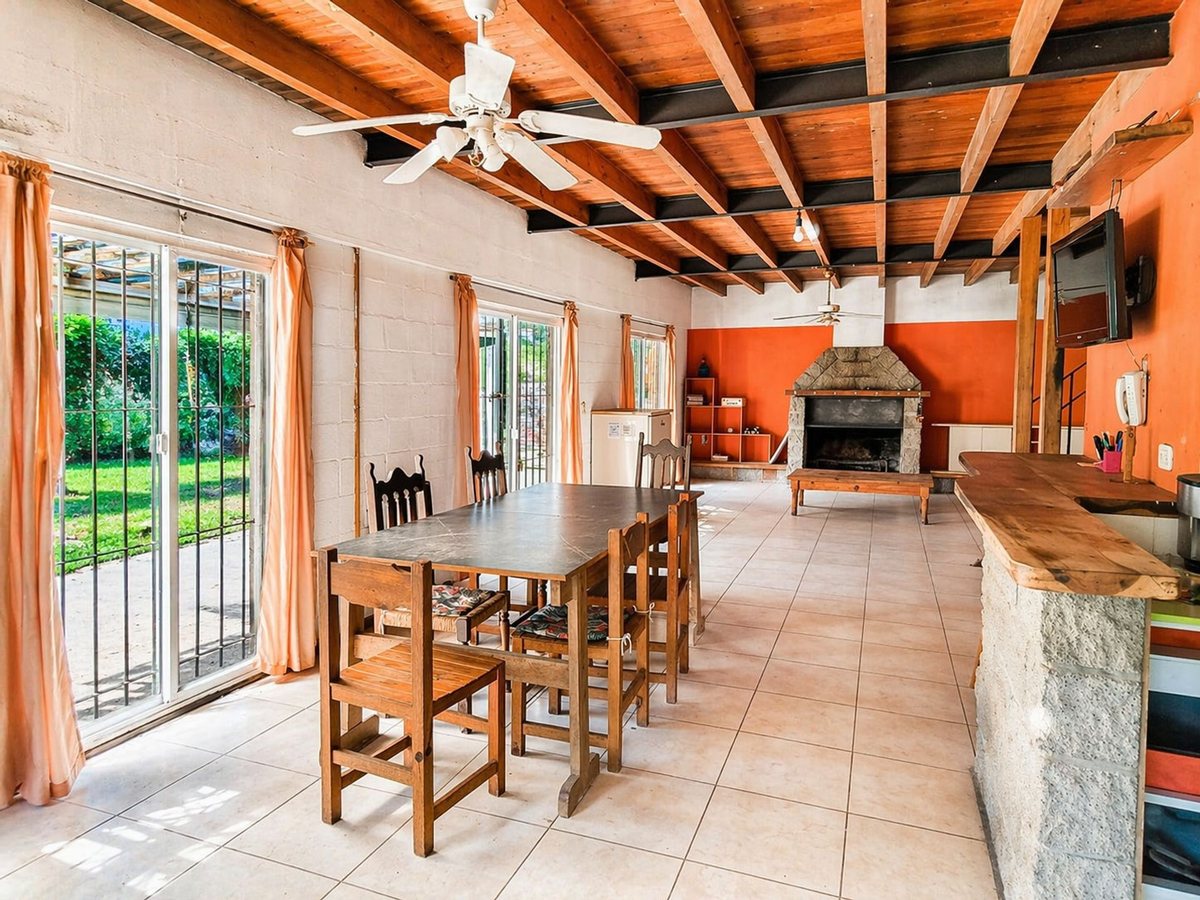 Foto 11 — Venta de casa con terreno de 1100m2 en Del Viso