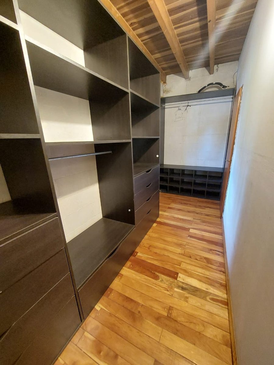 Foto 31 — Venta de casa con terreno de 1100m2 en Del Viso