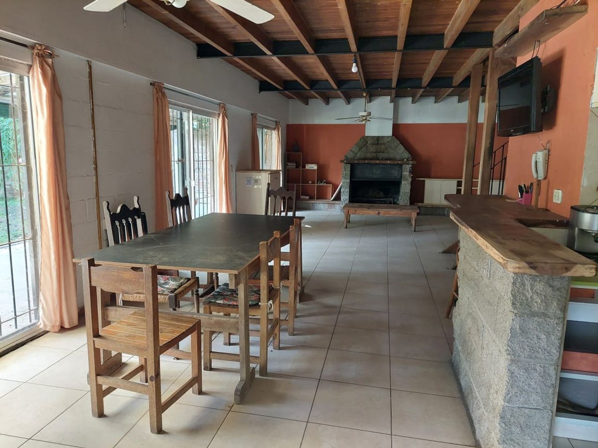 Foto 10 — Venta de casa con terreno de 1100m2 en Del Viso