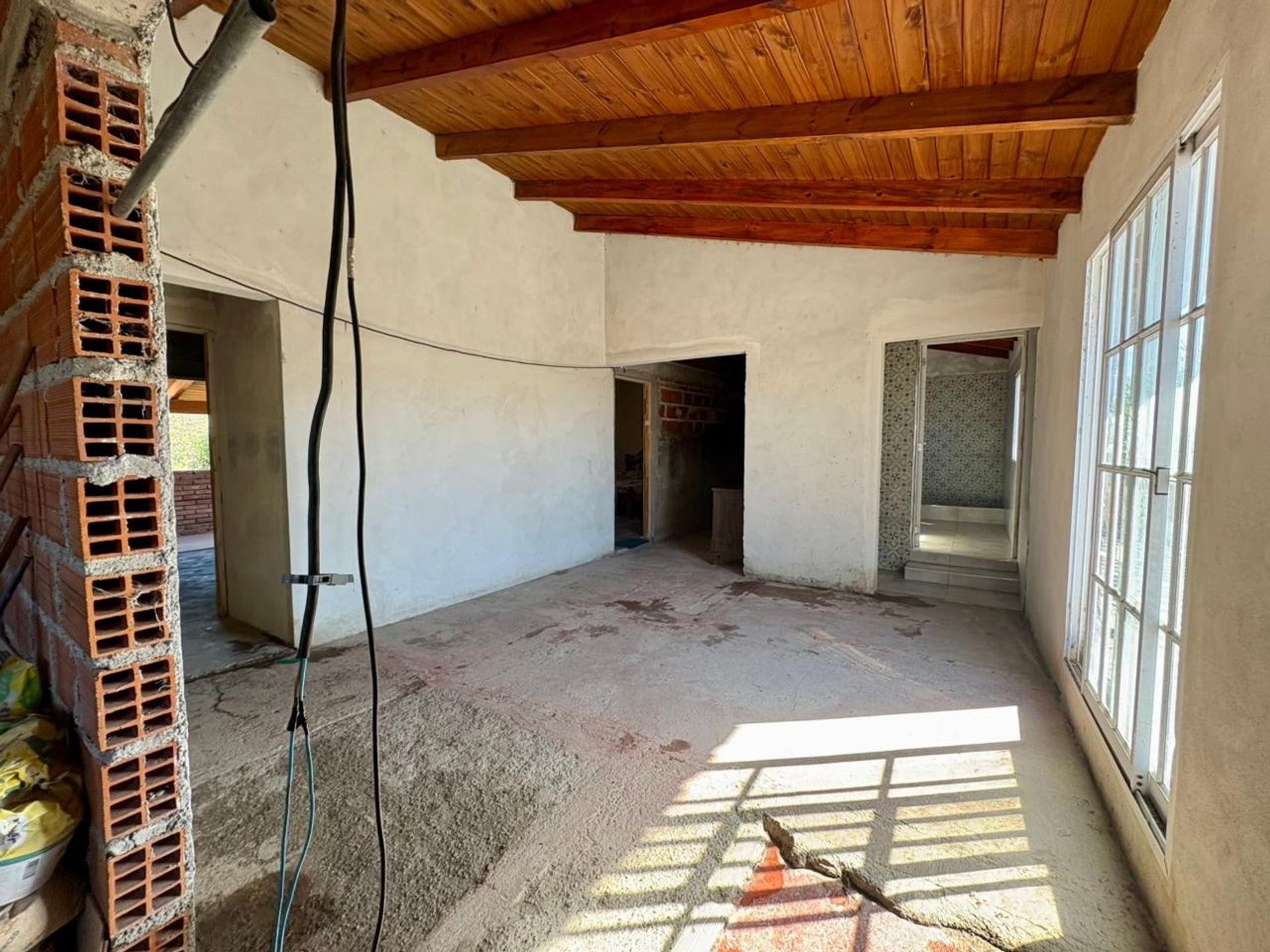 CASA ESQUINA EN SA LUIS CON GRAN PATIO Y PILETA. - foto 9