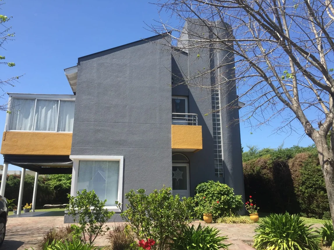 Casa de 5 ambientes en venta en Berazategui, Fincas de Iraola 1, Calle 63 2200, foto 2