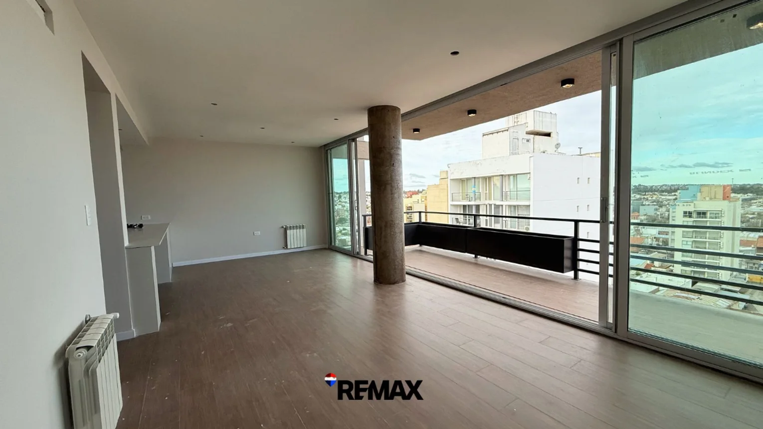 Piso de 3 ambientes en venta en Bahía Blanca, Yrigoyen 600, foto 3