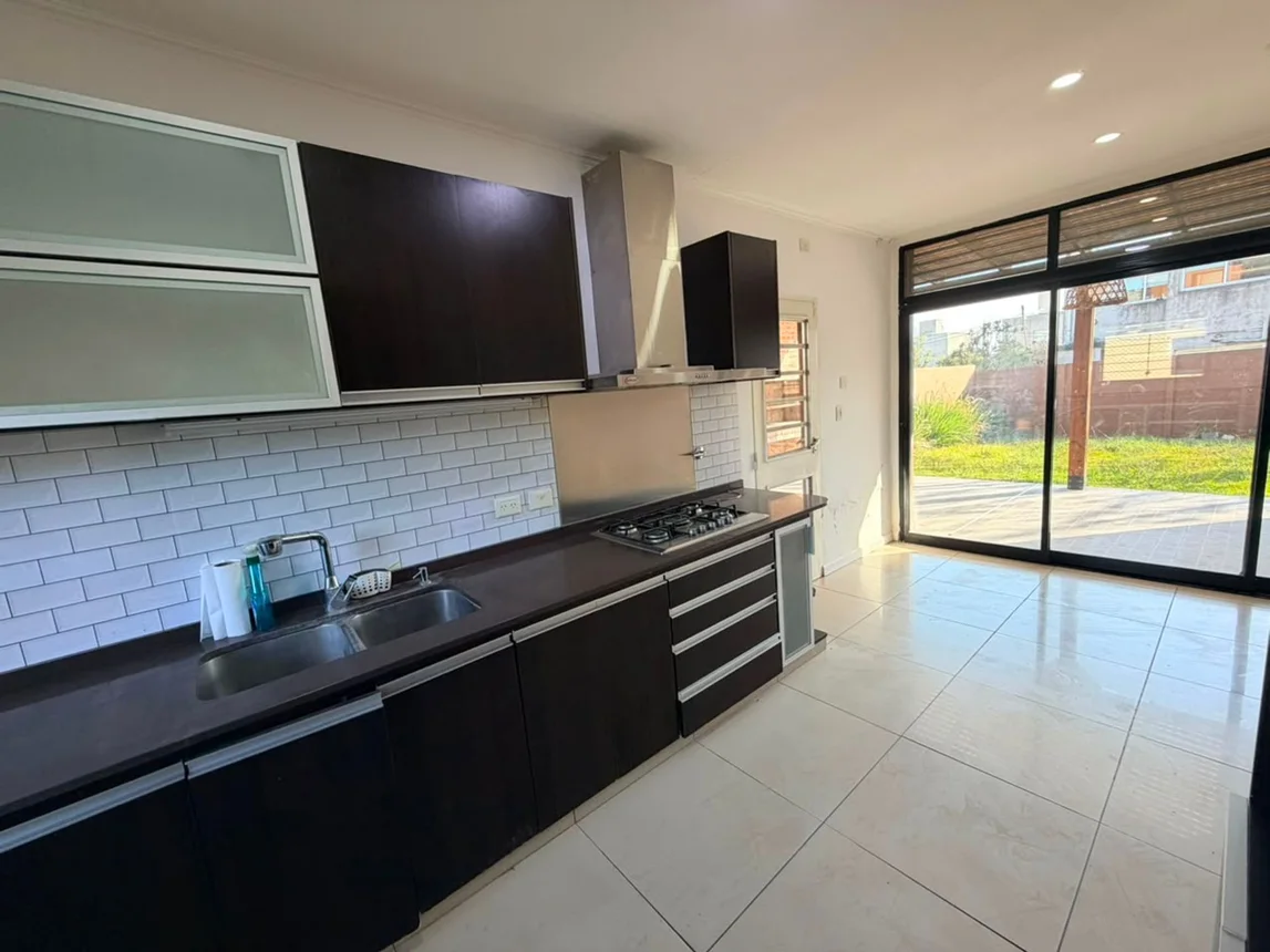 Casa en venta en City Bell, foto 3