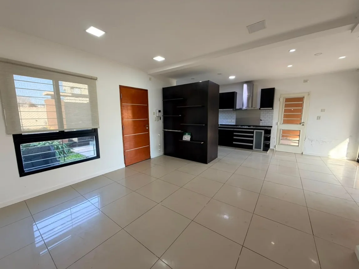 Casa en venta en City Bell, foto 2