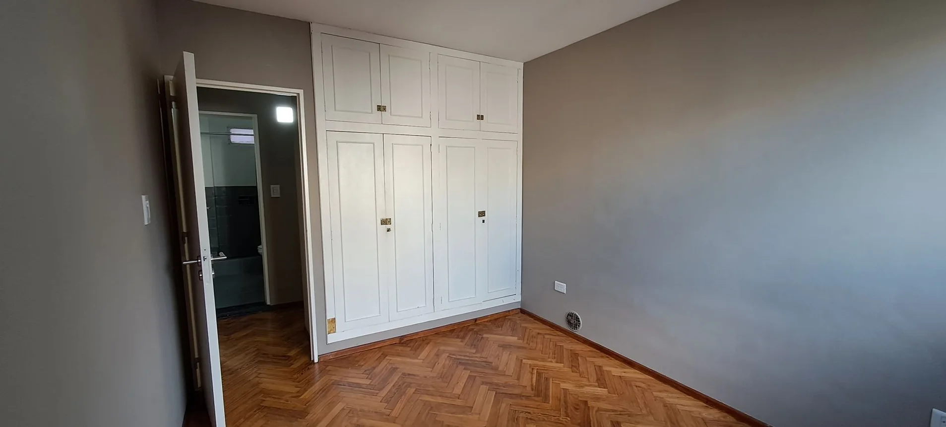 Departamento de 4 ambientes en alquiler en Rosario, Moreno 200, foto 4
