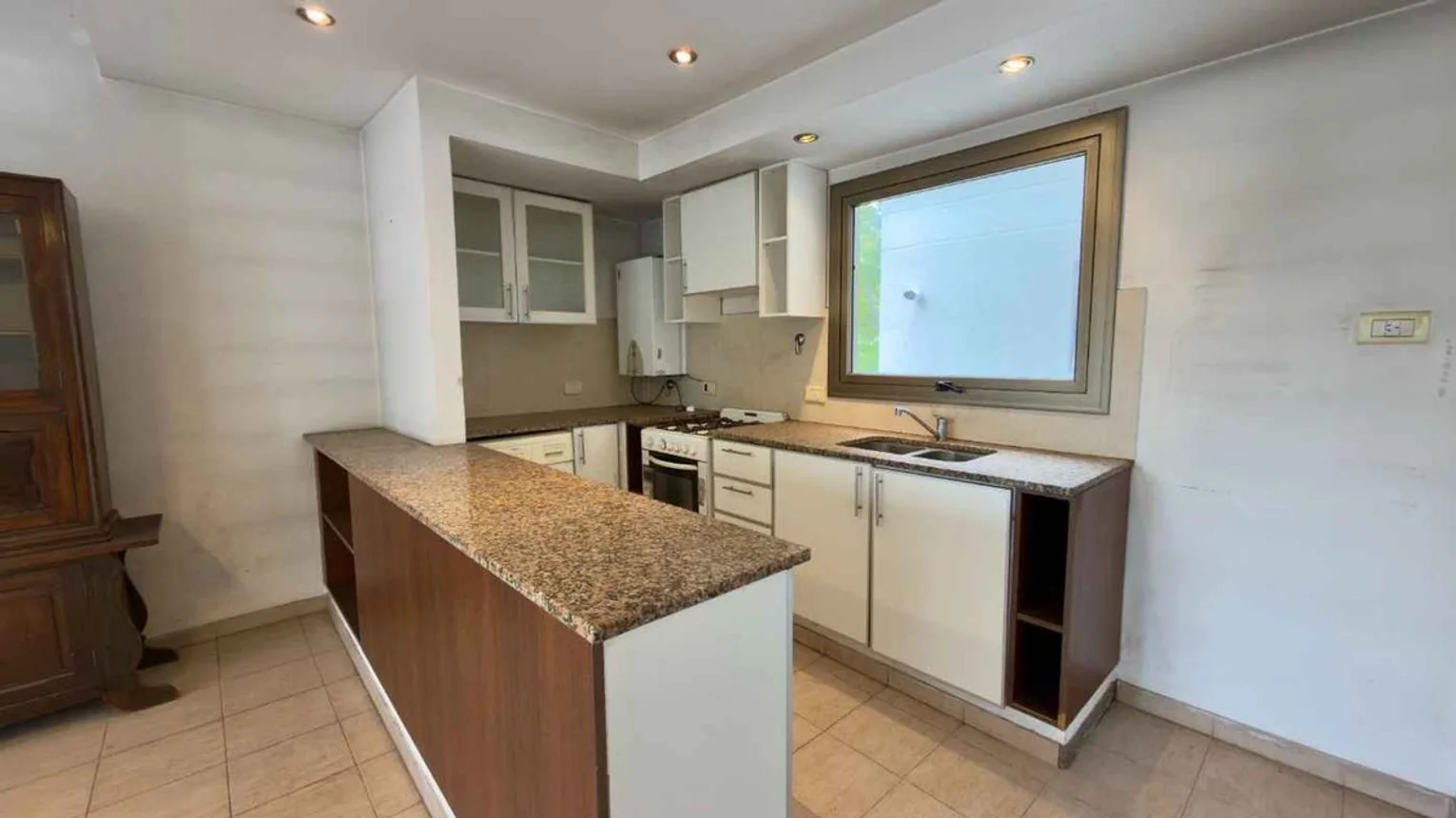 Departamento de 3 ambientes en venta en Adrogué, Francisco Drumond 700, foto 3