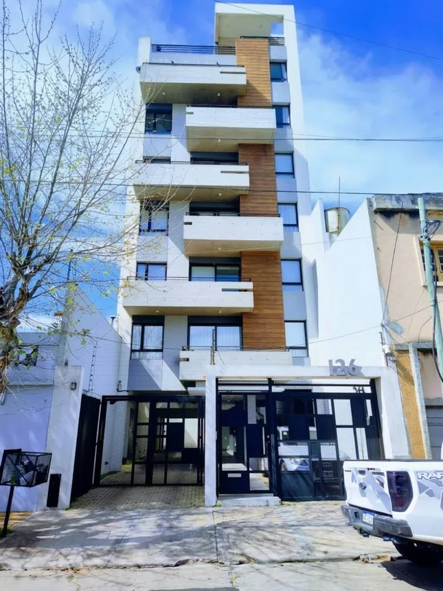 Semipiso de 3 ambientes en venta en Bernal Este, Liniers 100, foto 2