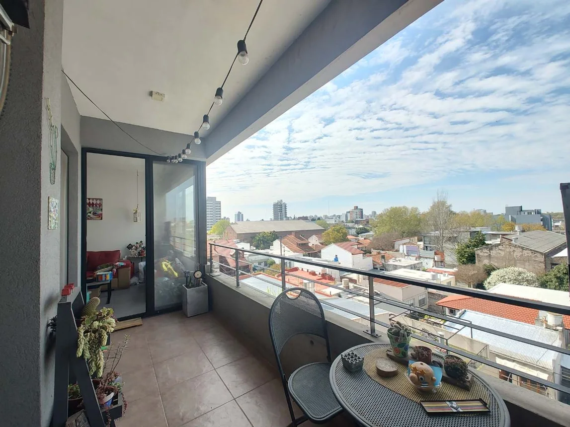 Semipiso de 3 ambientes en venta en Bernal Este, Liniers 100